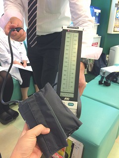 高血圧測定機